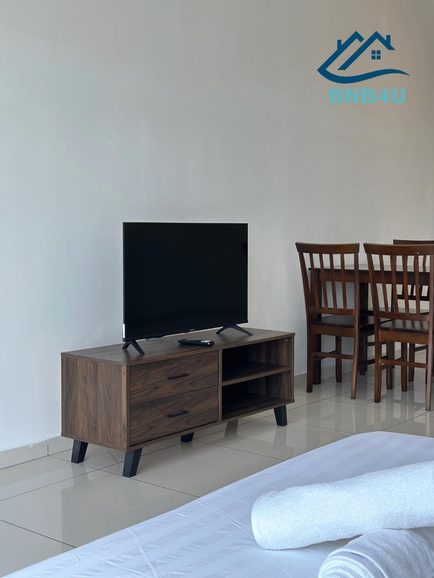 Beacon 2Br Infinity Pool - By Bnb4U George Town  Kültér fotó