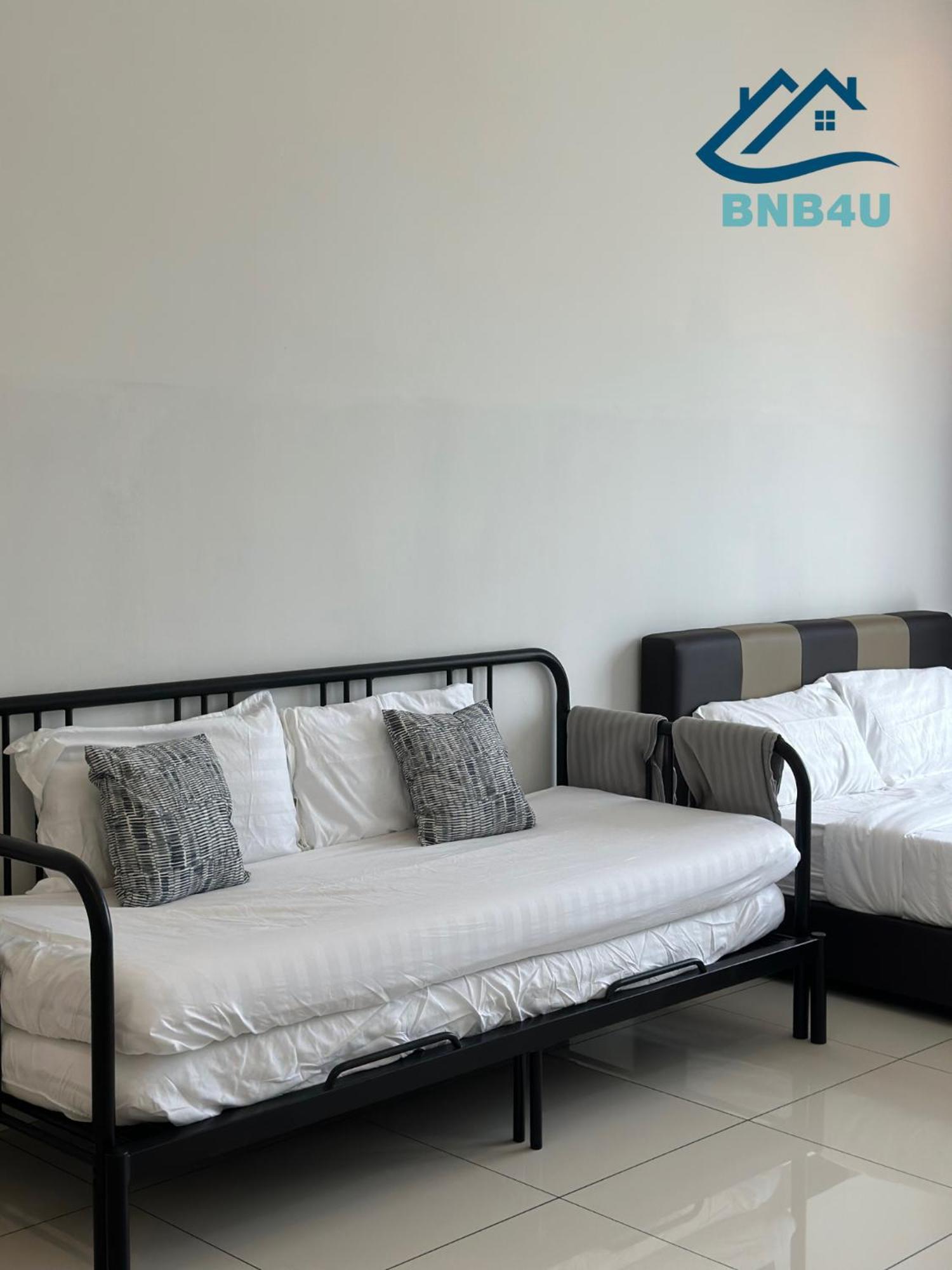 Beacon 2Br Infinity Pool - By Bnb4U George Town  Kültér fotó