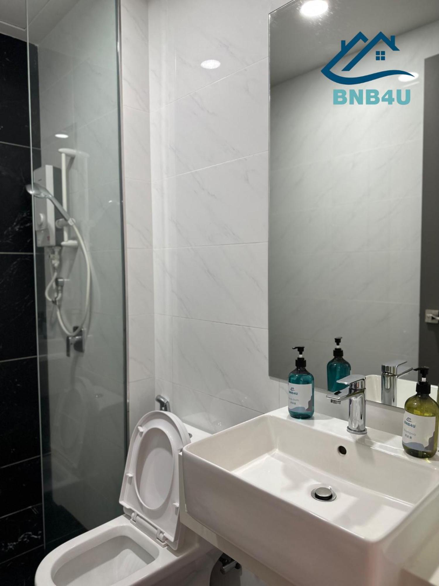 Beacon 2Br Infinity Pool - By Bnb4U George Town  Kültér fotó